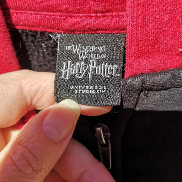 Hogwarts hoodie - Picture 4 of 4